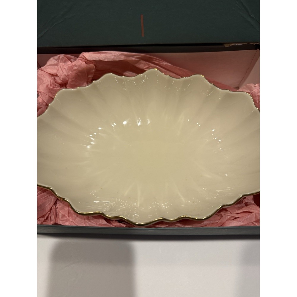 NIB Lenox Symphony 11" Scalloped Oval Centerpiece Serving Bowl 24K Gold Trim USA - Picture 2 of 9